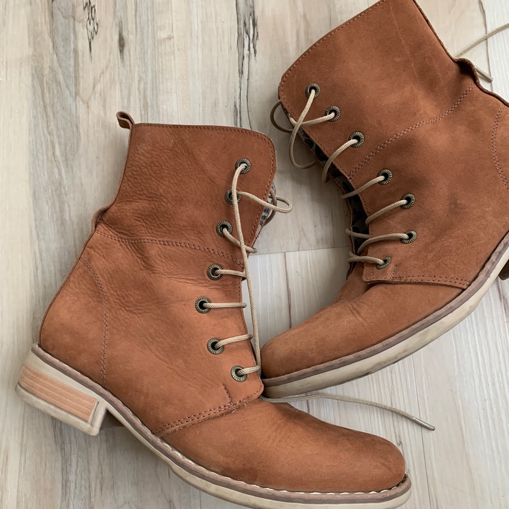 Suede leather booties
